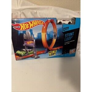 Hot Wheels City Stunt 360 Loop W/Car Mattel 2015 Workshop Loop W/ Launcher - New